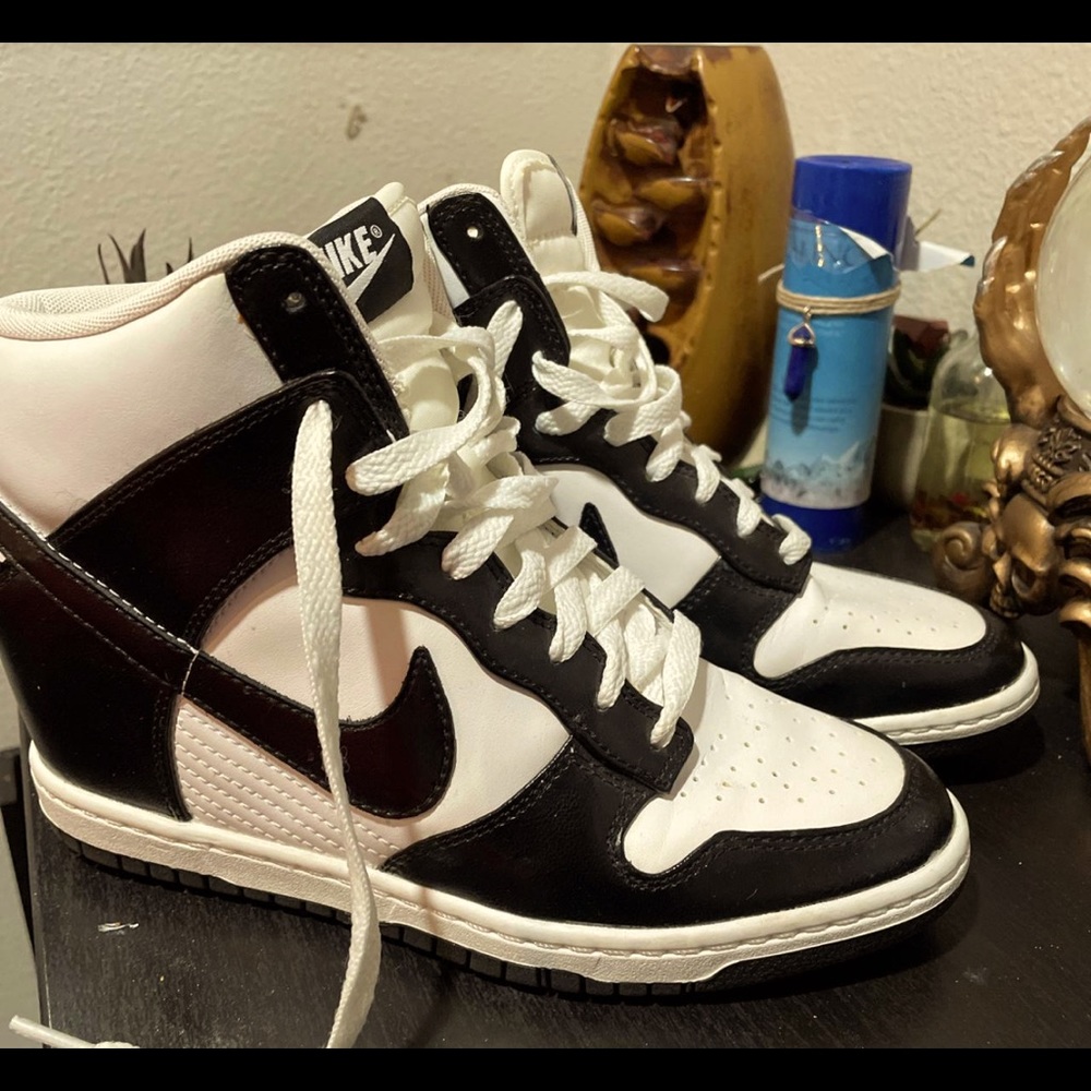 Nike dunk premiums Black and white heels